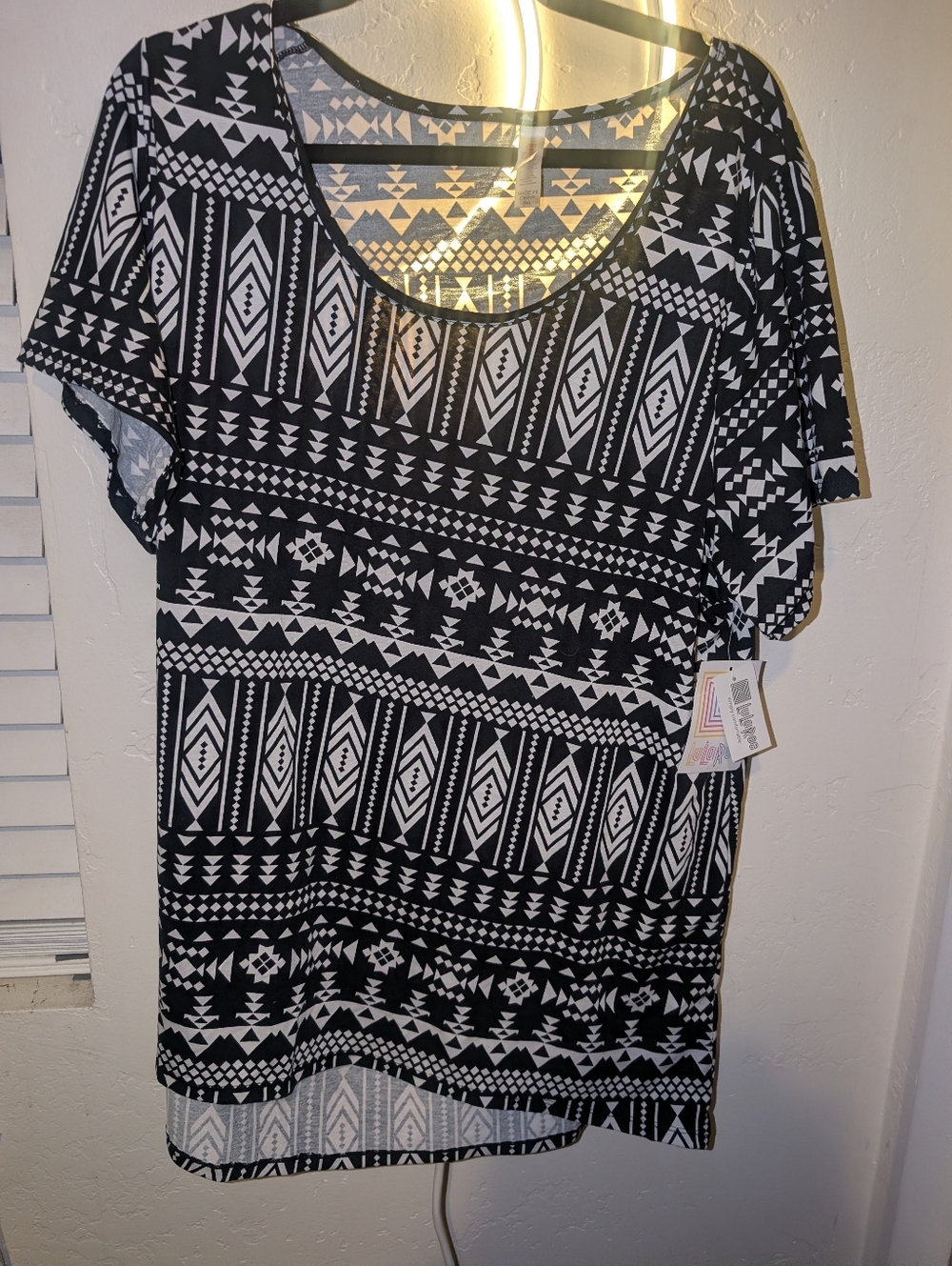 LulaRoe- Classie T- 3XL